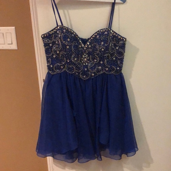 COPY - Worn once. Beautiful dress - Picture 1 of 3